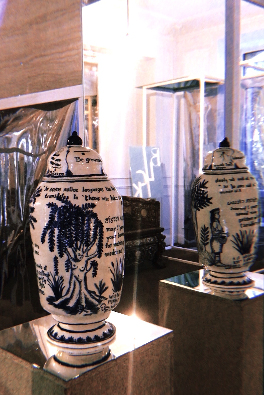 @Suzanne Husky - @Perrine Lacroix, Pas perdus, 2009 - sélection @Dimitri Mallet, Paysages, 2017 - sélection The (He)art for (He)art Program